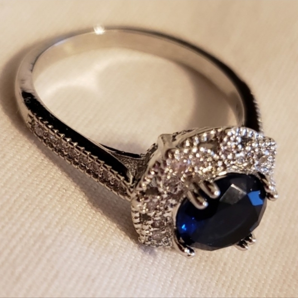 NEW .925 Sterling Silver Sapphire & CZ Halo Ring Delicate Fashion Sapphire